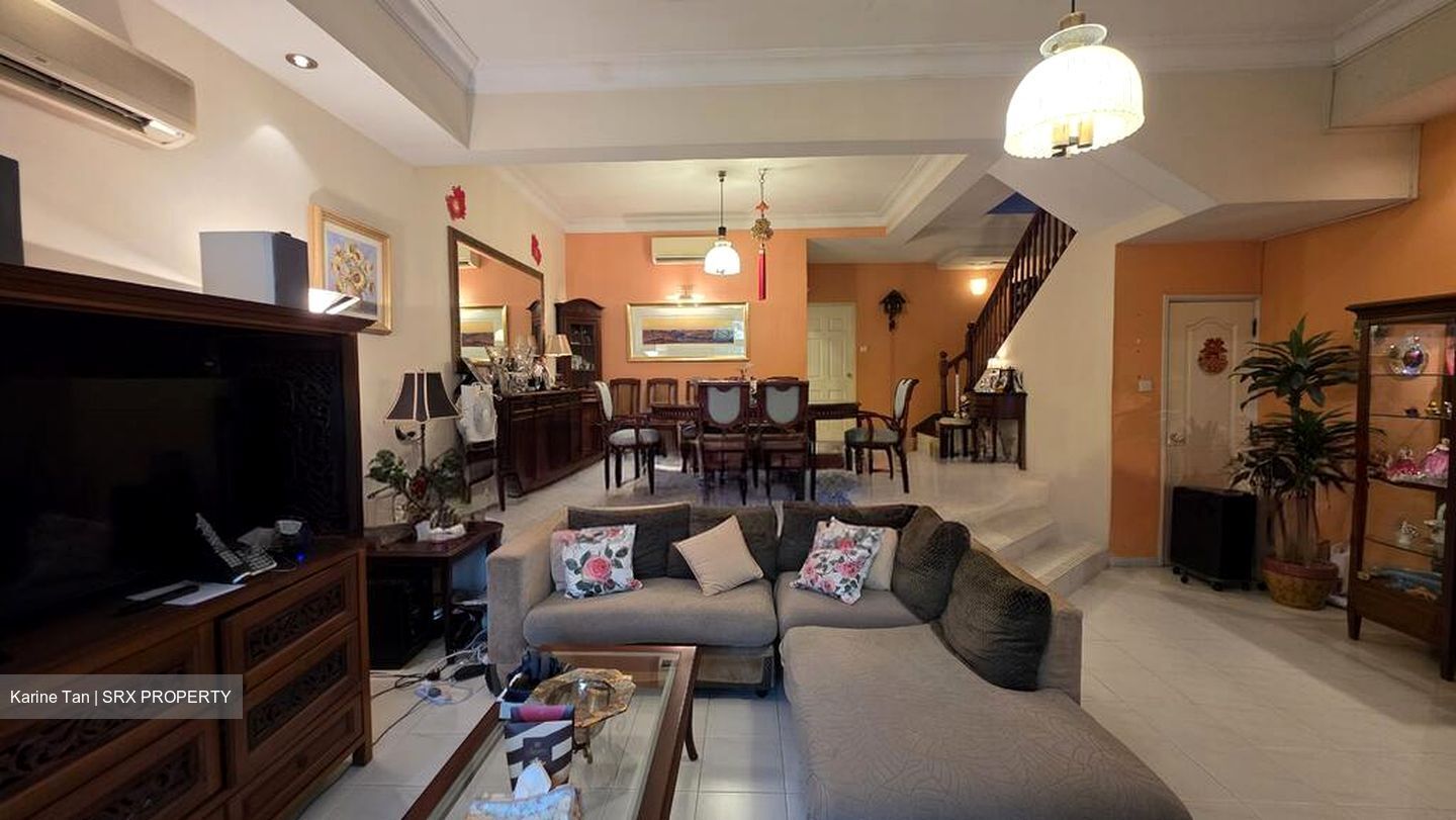 Chwee Chian View (D5), Terrace #568357591
